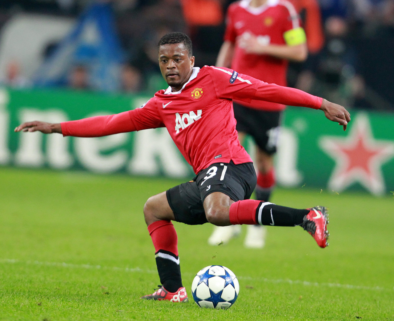 加入像伊萨 加入像伊萨